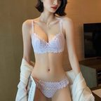 Slim Fit French Lace Support Bra