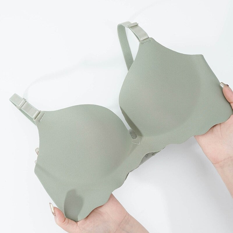 Seamless Body-Shaping Push-Up Bra